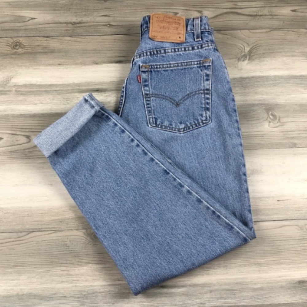 Vintage Levi’s 550 Relaxed Tapered Leg Mom Jeans
